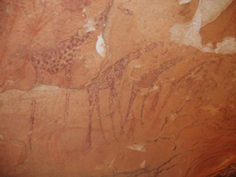 Наскальные рисунки в пещерах Тифарити
