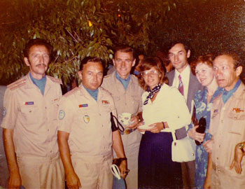 Анатолий Исаенко (первый слева) в Сирии в 1976 году